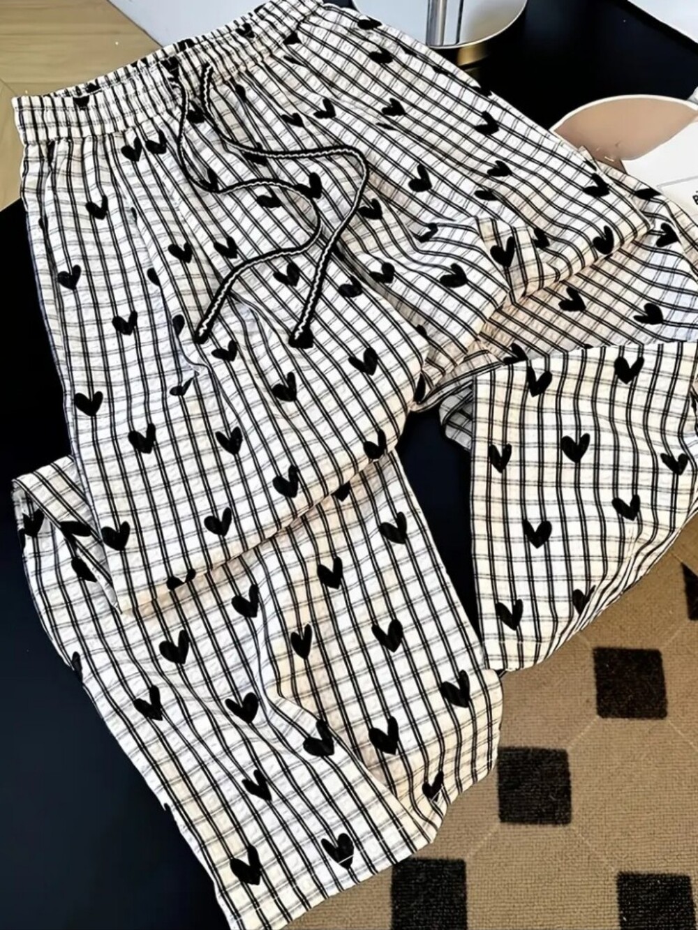 Elegant Wide- Trousers with High-Waisted Black & White Checkered Heart Pattern